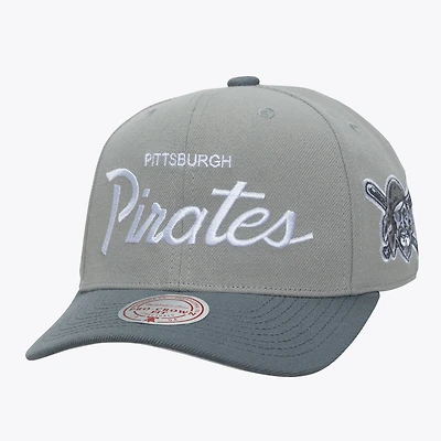 Men's Mitchell & Ness  Gray Pittsburgh Pirates Thunderstorm Head Coach Pro-Crown Adjustable Hat