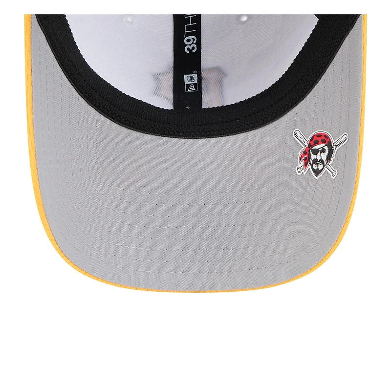 Casquette New Era noire/dorée Pittsburgh Pirates 2025 MLB Clubhouse 39THIRTY Flex pour homme