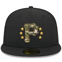 Casquette ajustée 59FIFTY pour la Journée des forces armées 2024 New Era noire Pirates de Pittsburgh hommes
