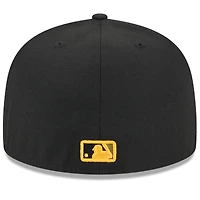 Casquette ajustée 59FIFTY pour la Journée des forces armées 2024 New Era noire Pirates de Pittsburgh hommes