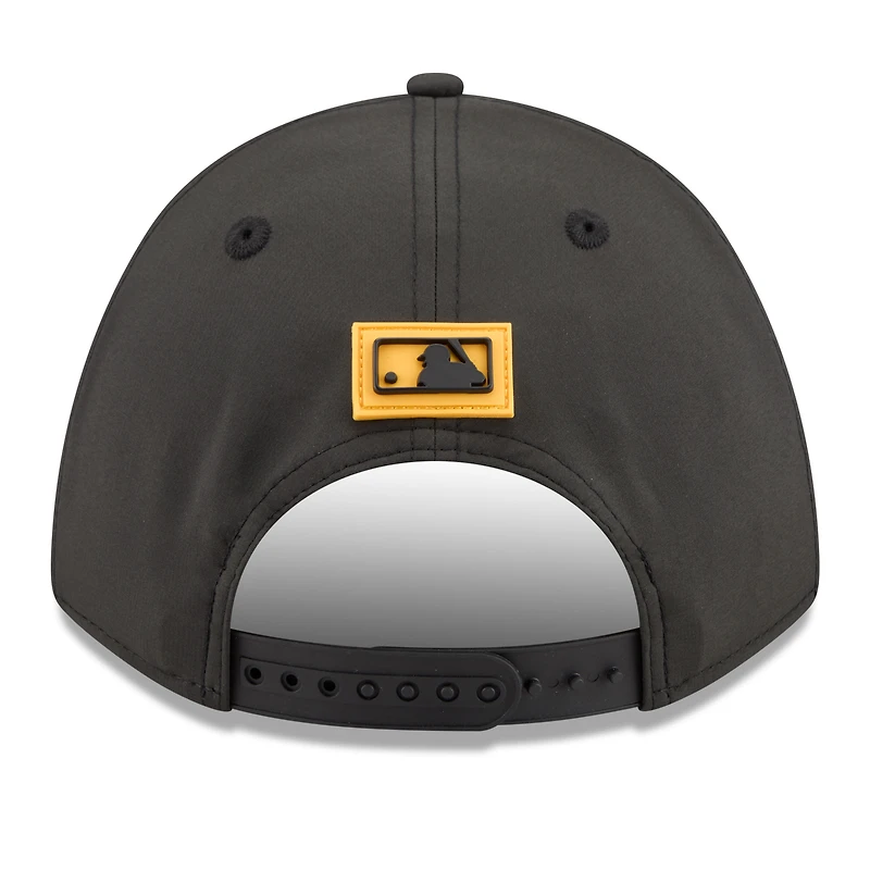 Men's New Era Black Pittsburgh Pirates 2026 Clubhouse 9FORTY A-Frame Adjustable Hat