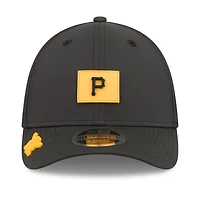 Men's New Era  Black Pittsburgh Pirates 2026 Clubhouse M-Crown 39THIRTY Flex Hat