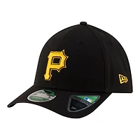 Men's New Era  Black Pittsburgh Pirates Alternate Player Replica 39THIRTY M-Crown Flex Hat