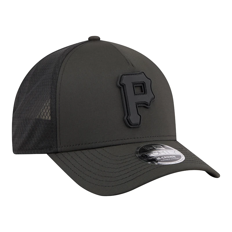 Men's New Era Black Pittsburgh Pirates Badged M-Crown A-Frame 9FORTY Trucker Adjustable Hat