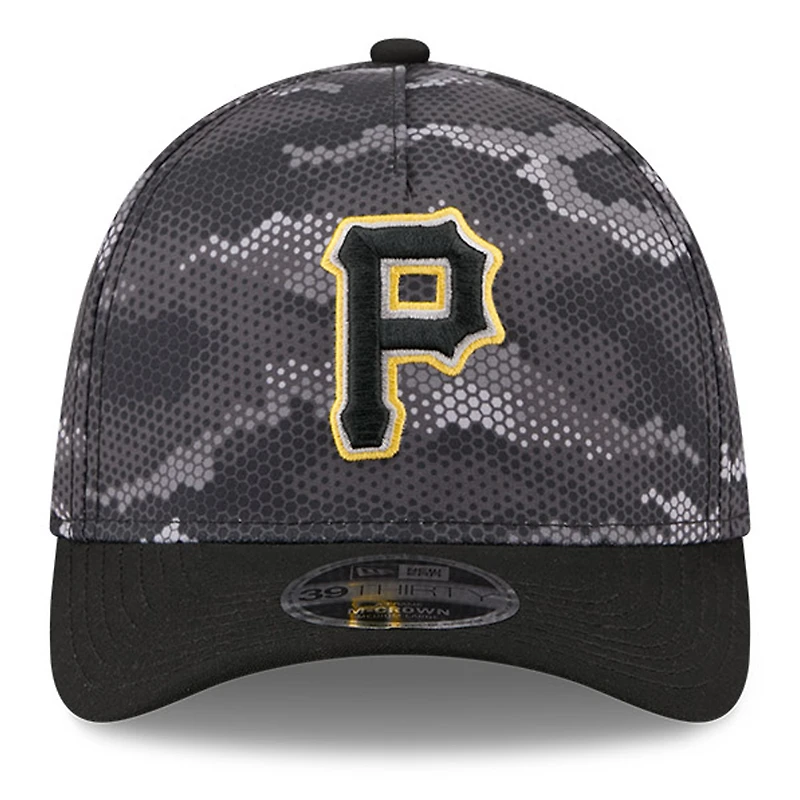 Casquette New Era noire Pittsburgh Pirates Camo 39THIRTY A-Frame Flex pour homme