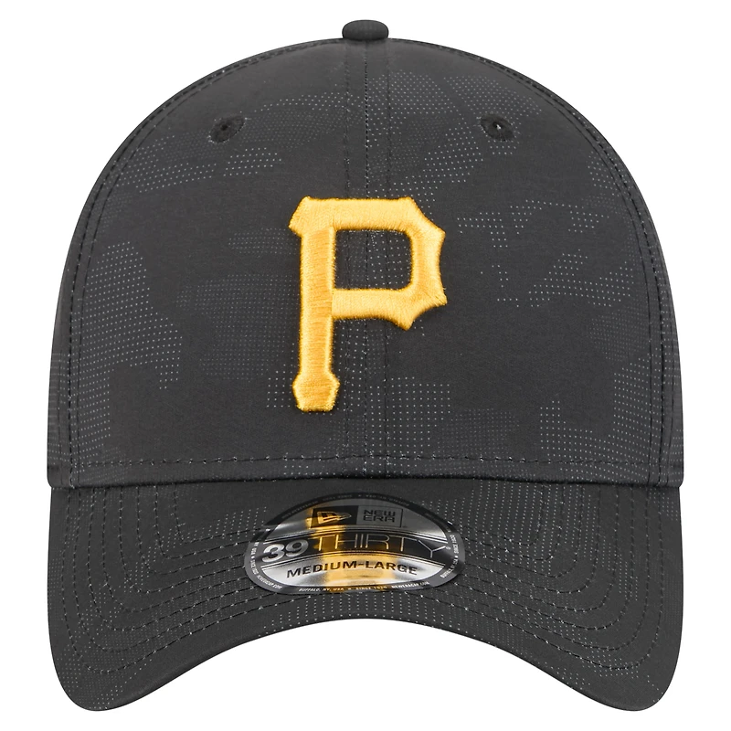 Casquette New Era 39THIRTY Flex noire à motif camouflage ton sur des Pirates de Pittsburgh pour homme