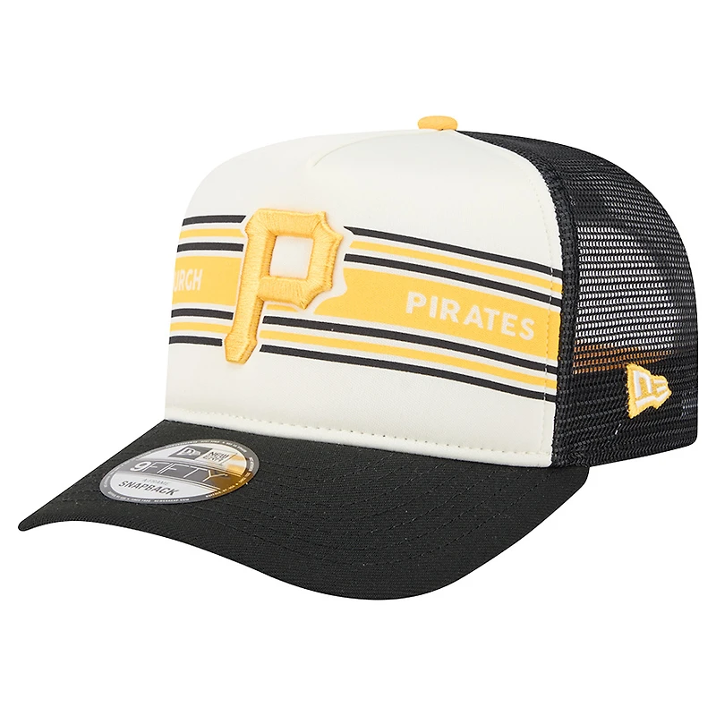 Casquette snapback A-Frame 9FIFTY Trucker pour homme New Era crème/noir avec bannière des Pirates de Pittsburgh