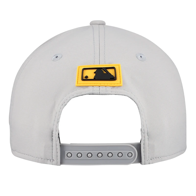 Casquette ajustable New Era grise Pittsburgh Pirates 2026 Clubhouse 9SEVENTY pour homme