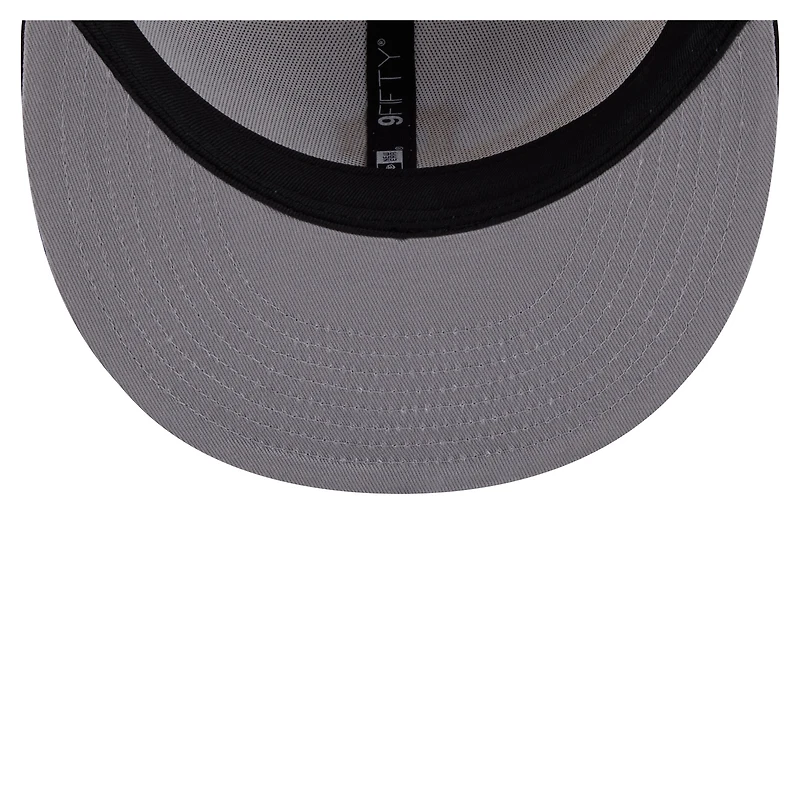 Men's New Era  White Pittsburgh Pirates Swept 9FIFTY Snapback Hat