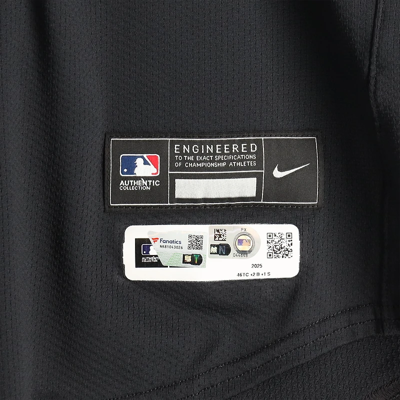 Maillot Nike noir Oneil Cruz des Pirates de Pittsburgh, numéro 15, utilisé lors de plusieurs matchs de la saison 2025 de la MLB