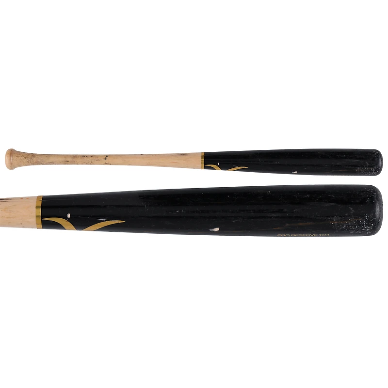 V106832 Pirate Tommy Pham Pirates de Pittsburgh Batte de baseball noire et beige Victus cassée contre les Cubs de Chicago le 14 juin 2025 28 Tommy Pham UNS GU BAT 45839 COLGMUEQU GUBBBT2843