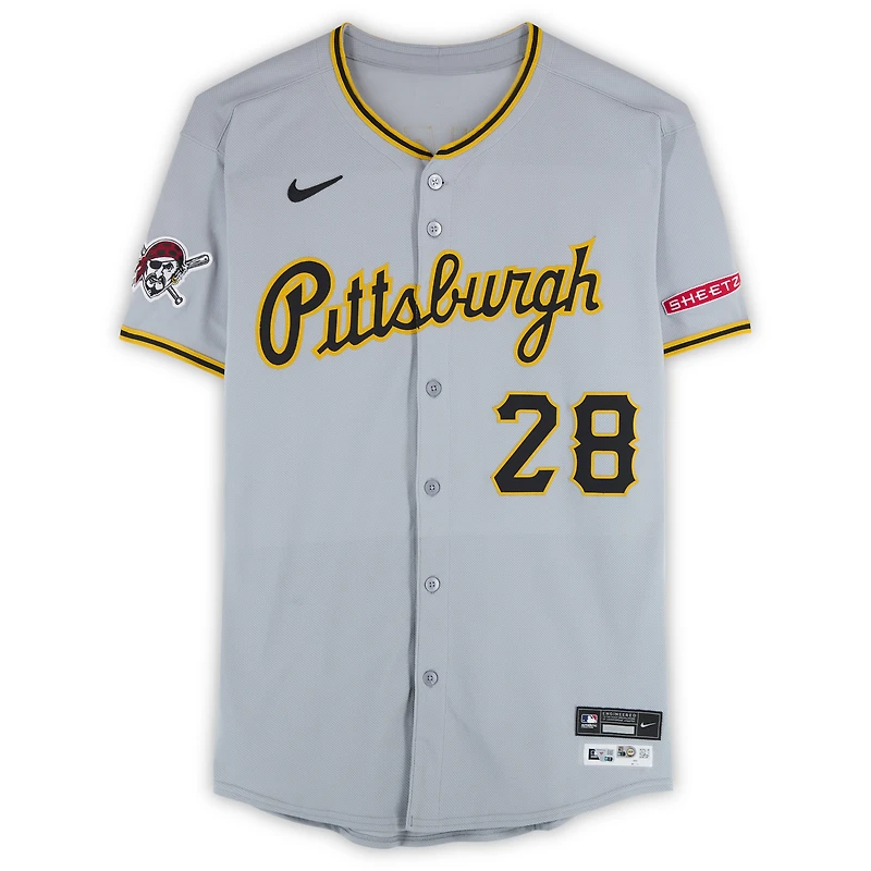 Maillot Nike gris n° 28 de Tommy Pham, des Pirates de Pittsburgh, utilisé lors du match contre les Angels de Los Angeles le 23 avril 2025