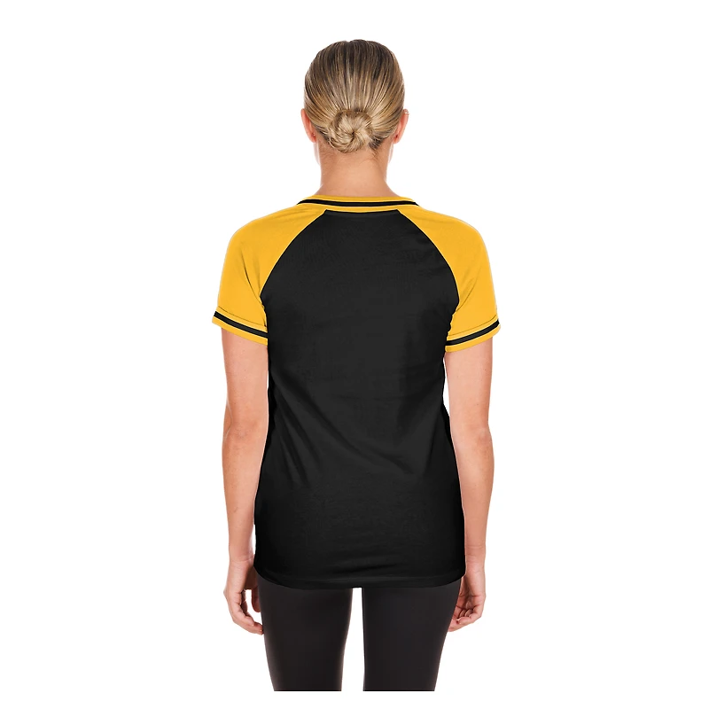 T-shirt à col en V noir New Era pour femmes, motif Pittsburgh Pirates, idéal les jours de match.