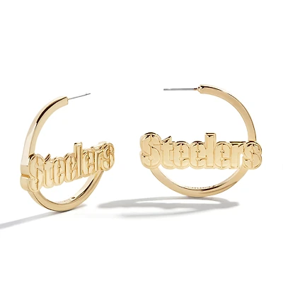 Boucles d'oreilles créoles BaubleBar avec logo des Pittsburgh Steelers