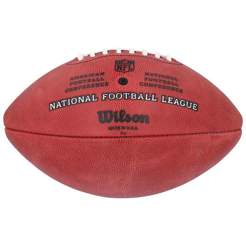 Ballon de football Wilson Duke en couleurs, autographié par Ben Roethlisberger des Steelers de Pittsburgh, avec inscription « 2004 OROY ».