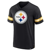 T-shirt noir à col en V Fanatics pour hommes des Pittsburgh Steelers Jersey Tackle