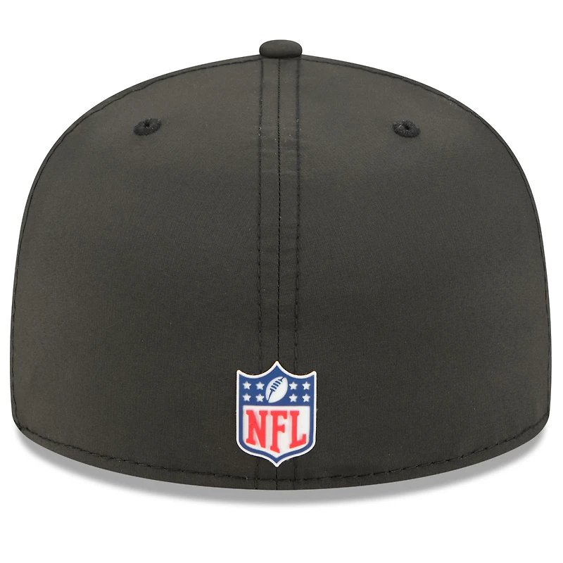 Men's New Era Black Pittsburgh Steelers 2025 Sideline 59FIFTY Fitted Hat