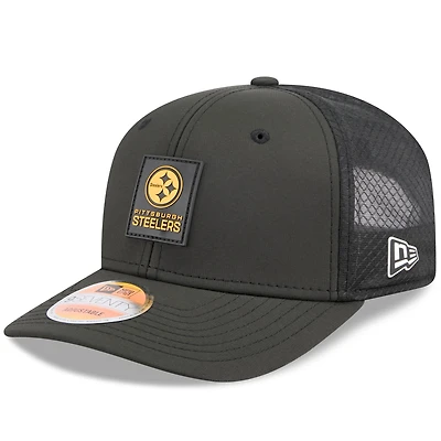 Casquette camionneur ajustable noire New Era 9SEVENTY des Pittsburgh Steelers 2025 Sideline pour homme