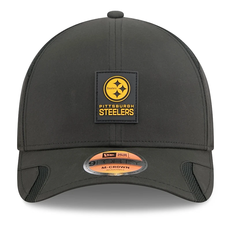 Casquette ajustable noire New Era 9FORTY Sideline des Pittsburgh Steelers 2025 pour homme