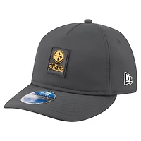 Casquette ajustée New Era 59FIFTY pour homme, couleur anthracite, Pittsburgh Steelers 2025 Sideline, style rétro temps froid.