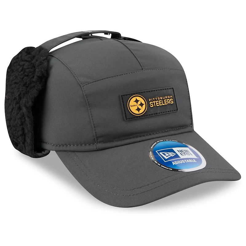 Men's New Era Charcoal Pittsburgh Steelers 2025 Sideline Cold Weather Runner Dog Ear Adjustable Hat