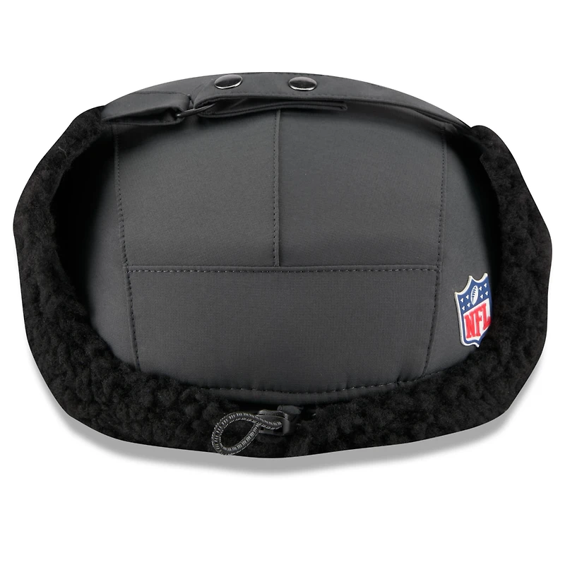 Casquette ajustable à oreilles de chien pour homme New Era anthracite Pittsburgh Steelers 2025 Sideline Runner