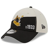 Men's New Era  Cream/Black Pittsburgh Steelers 2023 Sideline Historic 39THIRTY Flex Hat