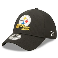 Ligne de touche des Pittsburgh Steelers 2022 pour homme New Era - Or Casquette 39THIRTY Coaches Flex
