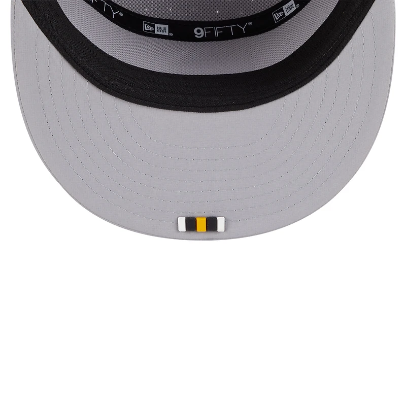 Men's New Era Gray Pittsburgh Steelers 2025 Sideline  Split Panel 9FIFTY Snapback Hat