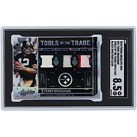 Carte 8,5 authentifiée Panini Absolute Triple GU Relic n° 31 n° 23/50 SGC des Steelers de Pittsburgh 2010 de Terry Bradshaw