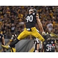 Photographie non signée de T.J. Watt, joueur des Pittsburgh Steelers, célébrant un saut