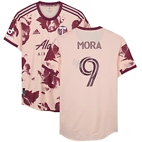 Maillot rose n°9 autographié par Felipe Mora des Portland Timbers lors de la saison 2023 de la MLS