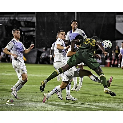 Larrys Mabiala Portland Timbers non signé MLS est de retour en tête finale Photo du but