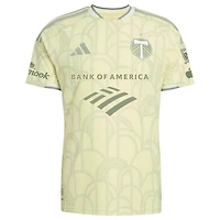 Maillot authentique adidas Finn Surman jaune Portland Timbers 2026 Civic Stadium pour homme