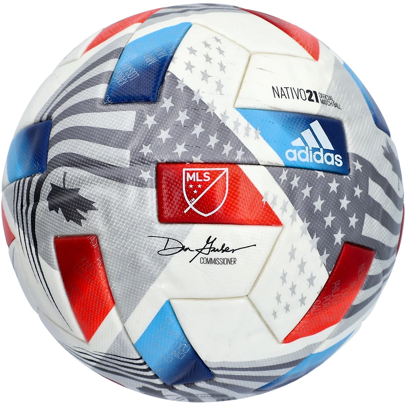 Ballon de football utilisé lors du match des Portland Timbers lors de la saison 2021 de la MLS