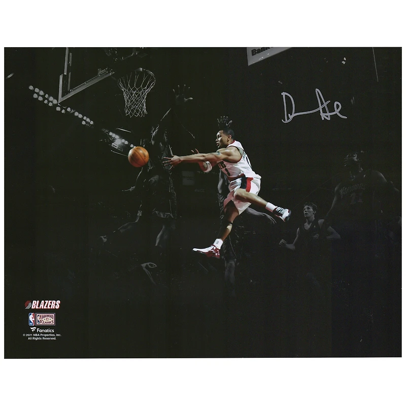 Photographie autographiée de Damon Stoudamire des Portland Trail Blazers, 11" x 14", Spotlight Passing vs. Golden State Warriors