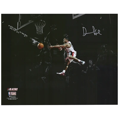 Photographie autographiée de Damon Stoudamire des Portland Trail Blazers, 11" x 14", Spotlight Passing vs. Golden State Warriors