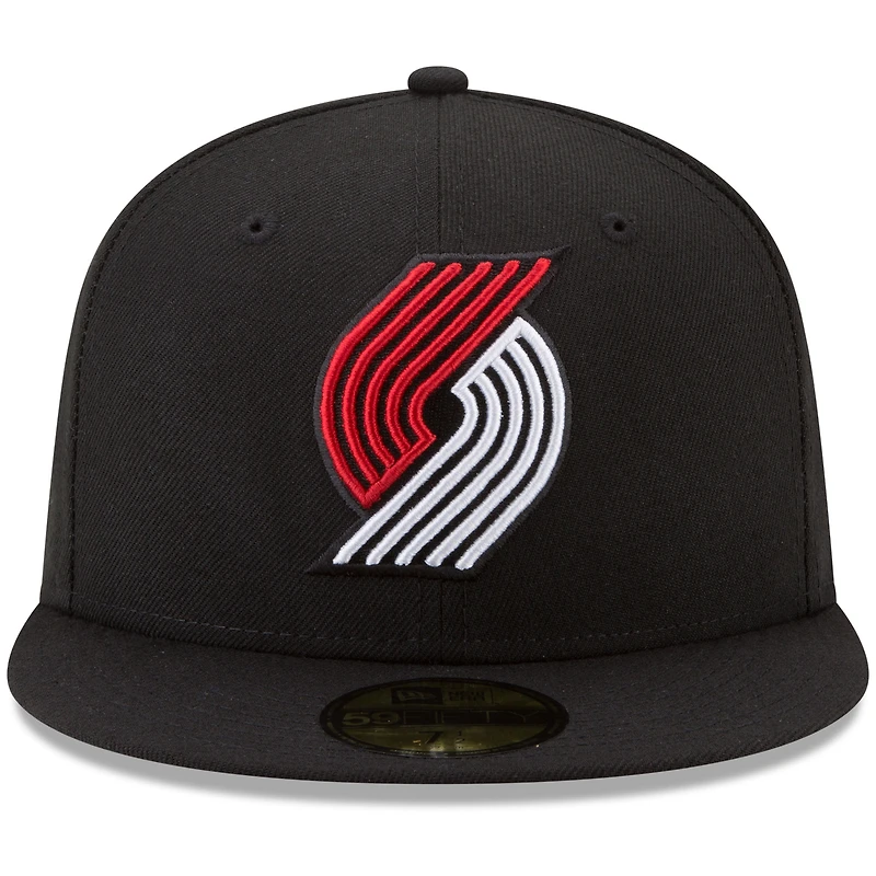 Casquette ajustée New Era 59FIFTY noire pour homme, couleur officielle de l'équipe des Portland Trail Blazers.