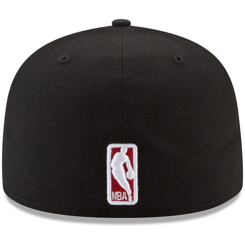 Casquette ajustée New Era 59FIFTY noire pour homme, couleur officielle de l'équipe des Portland Trail Blazers.