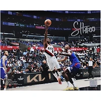 Scoot Henderson, Portland Trail Blazers, photographie autographiée de 8" x 10" Lay Up contre Los Angeles Clippers
