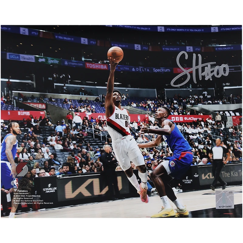 Scoot Henderson, Portland Trail Blazers, photographie autographiée de 8" x 10" Lay Up contre Los Angeles Clippers