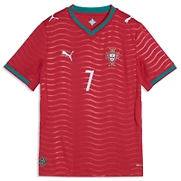 Maillot domicile réplique rouge Puma Cristiano Ronaldo de l'équipe nationale du Portugal 2026 pour jeunes