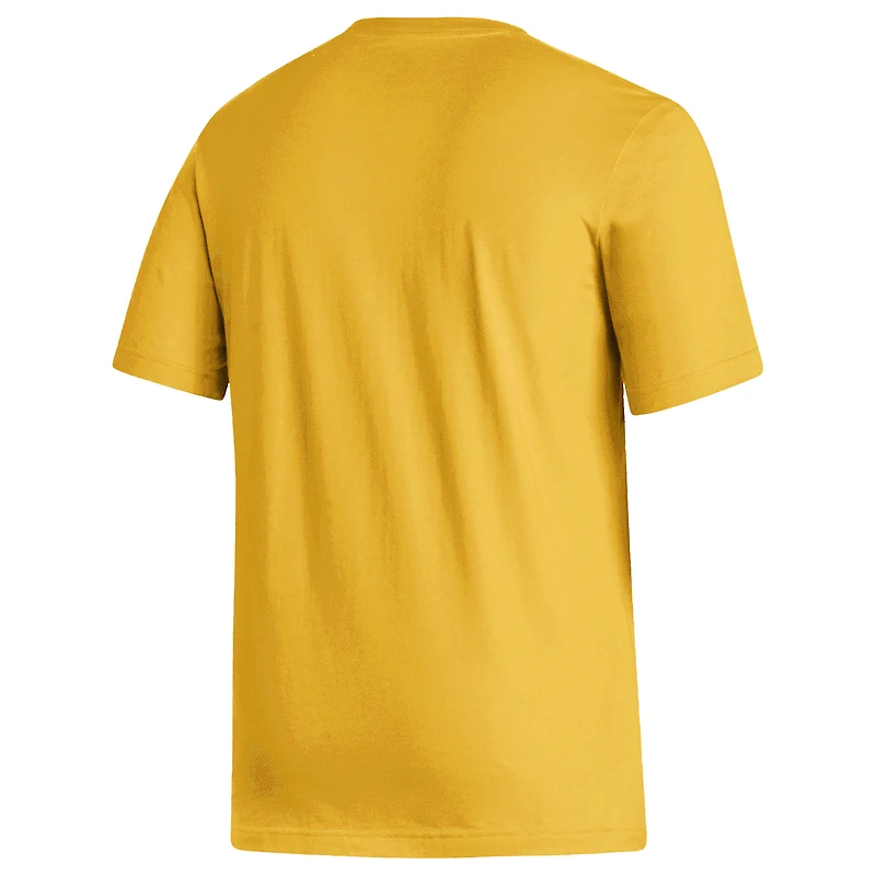 T-shirt adidas Gold Quinnipiac Bobcats Fresh pour homme