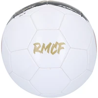 Ballon de football blanc/or avec logo autographié par Arda Güler du Real Madrid