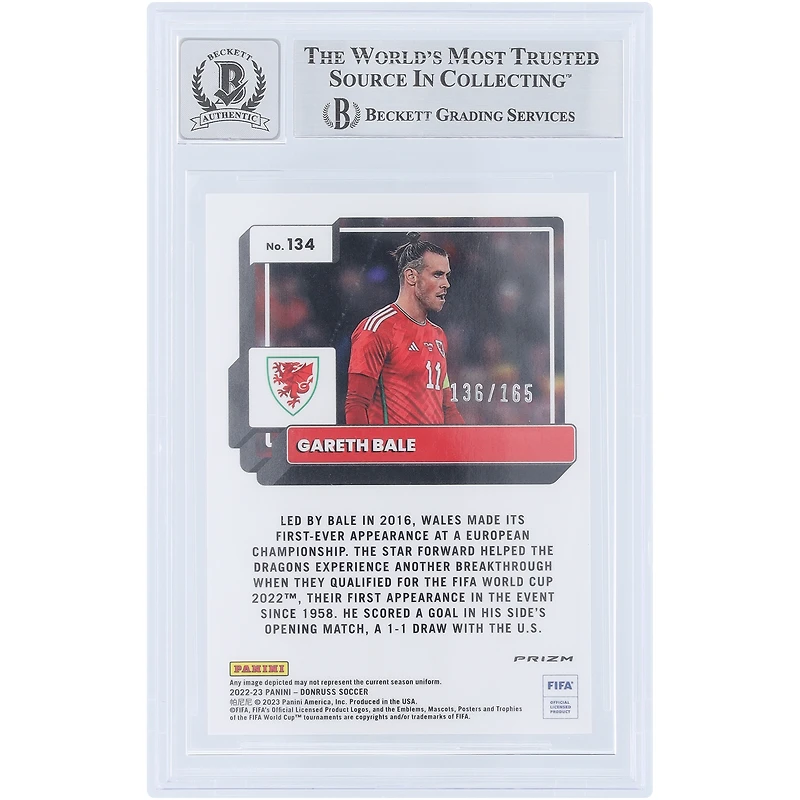 Carte autographiée de Gareth Bale (Real Madrid) 2022-23 Panini Donruss Optic Red Prizm n° 134/165, authentifiée par Beckett Fanatics Witnessed (9/10).