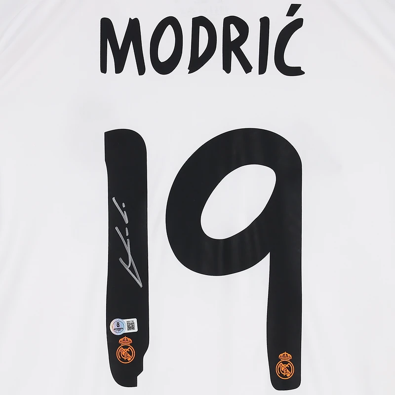 Luka Modrić Real Madrid Autographed White adidas Modern Home Jersey