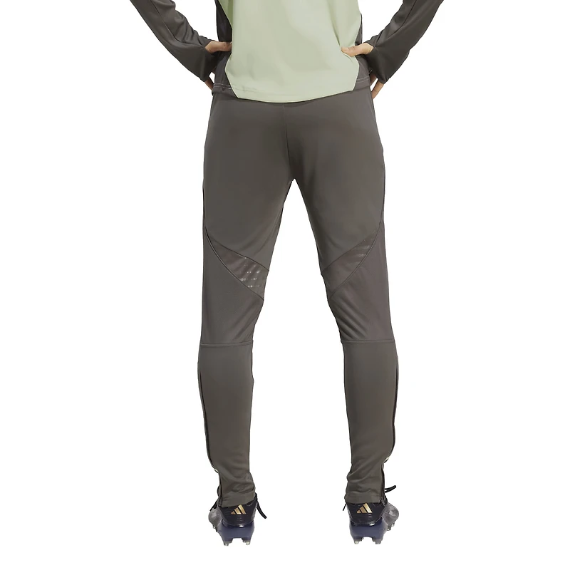 Men's adidas Real Madrid 2025/26 AEROREADY Training Pants