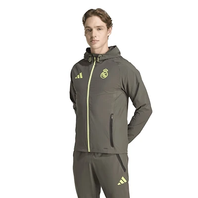 Veste de voyage adidas Tiro Vis Tech Olive Real Madrid 2025/26 pour homme