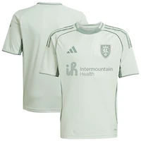 Haut d'avant-match adidas vert clair Real Salt Lake 2025 One Planet pour jeunes