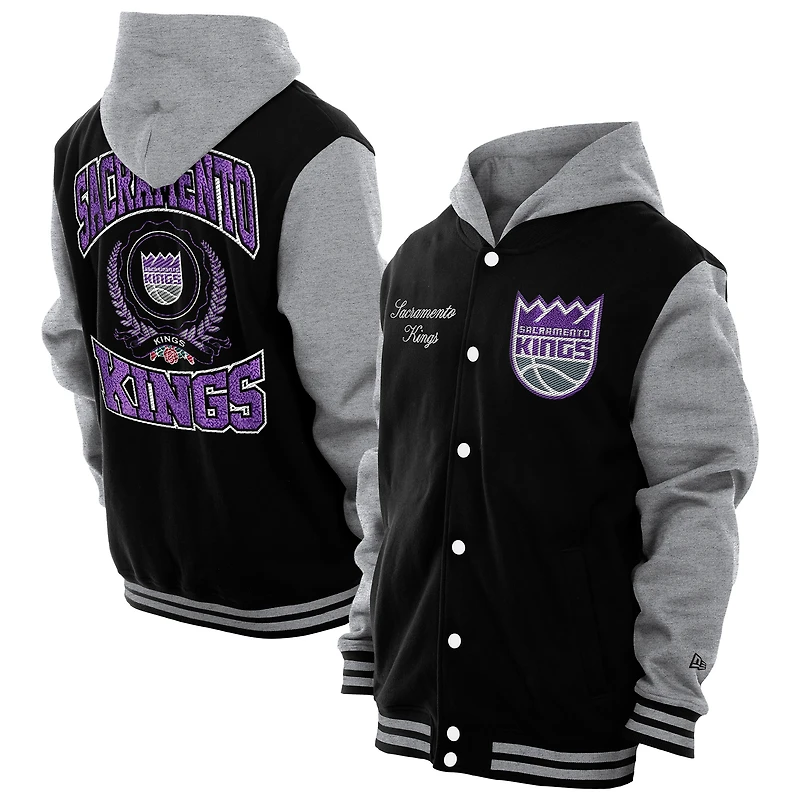 Veste universitaire à capuche noire New Era Sacramento Kings Throwback Prep Chenille Full-Snap pour homme